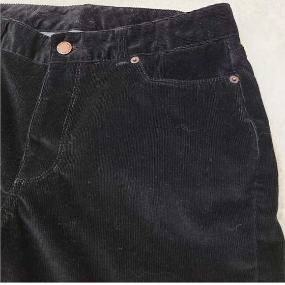 L.l. Bean women's classic black straight leg corduroy pants - Picture 2 of 10